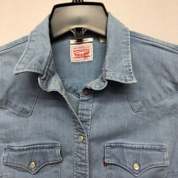 Levi's Women Tailored Fit Snap Button Western Shirt Size Small Chambray M124 -4 - Picture 14 of 16